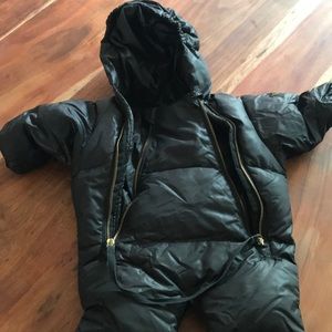 Fingers in the Nose snowsuit!